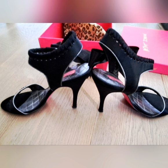 Vintage Betsy Johnson Black Tie Sandals - Picture 2 of 8